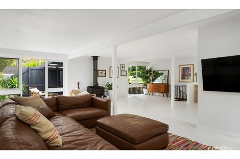 Property photo of 26 Dolphin Crescent Avalon Beach NSW 2107