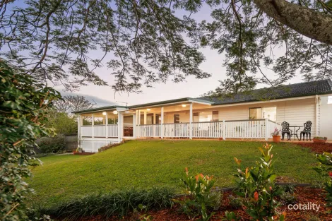 49 Gilruth Rd, Kenmore, QLD 4069