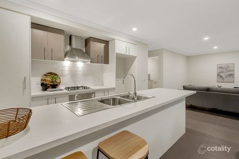 Property photo of 24 Nebula Crescent Mickleham VIC 3064