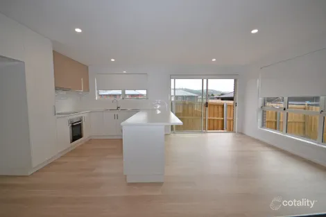 1/23 Emerald Dr, Rokeby, TAS 7019