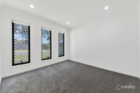 Property photo of 10 Emerald Street Pallara QLD 4110