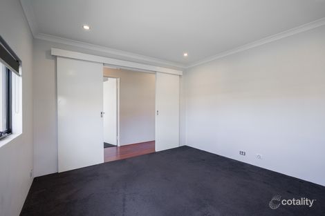 10 Cassis Lane, Coogee, WA 6166