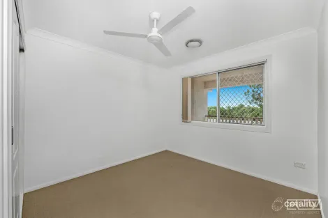 Property photo of 3/13 Toos Close Cooee Bay QLD 4703