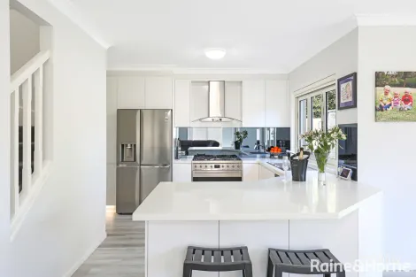 Property photo of 27 Eucumbene Avenue Flinders NSW 2529