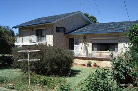 Property photo of 11 Brigalow Avenue Dubbo NSW 2830