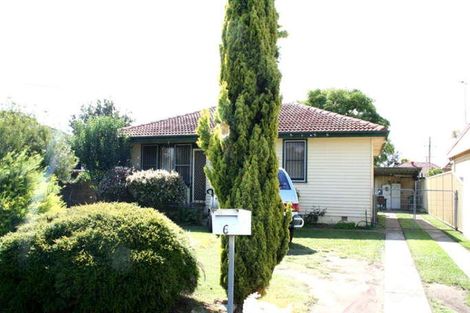 Property photo of 6 Miri Crescent Holsworthy NSW 2173