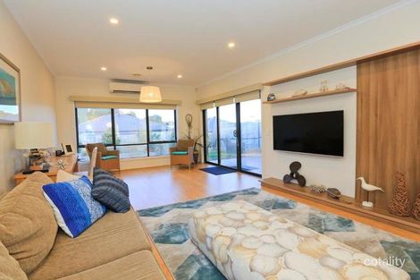 Property photo of 5 Windermere Parade Doreen VIC 3754