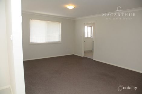 Property photo of 1/31 Barrima Drive Glenfield Park NSW 2650