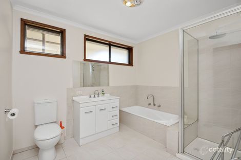 Property photo of 4 Robert Street Kangaroo Flat VIC 3555