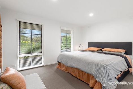 Property photo of 40 Mountain View Road Mount Eliza VIC 3930
