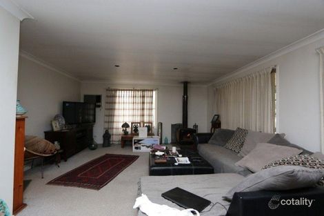 Property photo of 82 Old North Road Farley NSW 2320