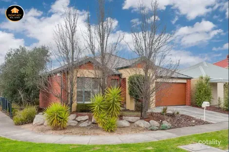 Property photo of 8 Parramatta Walk Craigieburn VIC 3064