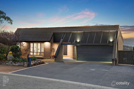 Property photo of 17 Denovan Circuit Calwell ACT 2905