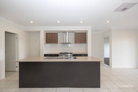 Property photo of 41 Dingo Street Point Cook VIC 3030