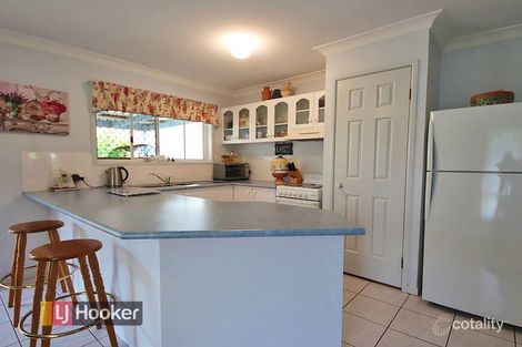 Property photo of 2 Roper Place Kallangur QLD 4503