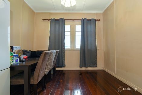 Property photo of 215 West Street Harristown QLD 4350