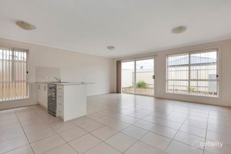 Property photo of 10 The Circuit Smithfield SA 5114