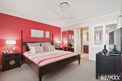 Property photo of 406/569 Esplanade Urangan QLD 4655