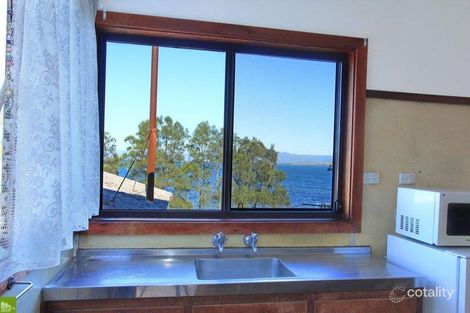 Property photo of 101 Northcliffe Drive Lake Heights NSW 2502
