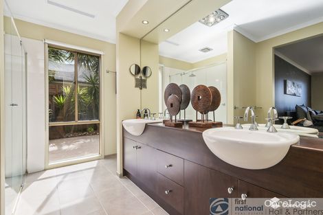 Property photo of 96 Skyline Way Berwick VIC 3806