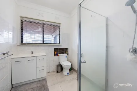 Property photo of 1/36 Bent Street St Albans VIC 3021