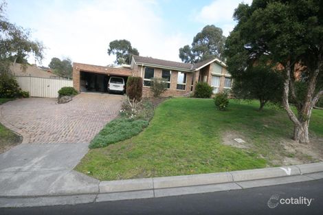 27 Crossman Dr, Croydon Hills, VIC 3136