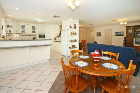 Property photo of 4 Dibar Drive Hillvue NSW 2340