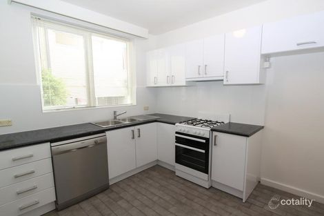 4/2a Robe St, St Kilda, VIC 3182