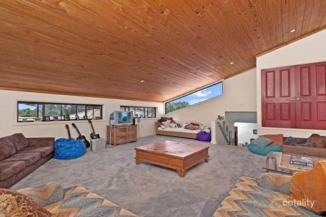 Property photo of 24 Seaspray Street Narrawallee NSW 2539