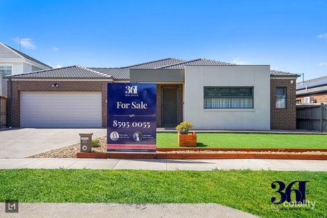 Property photo of 25 Double Bay Drive Taylors Hill VIC 3037