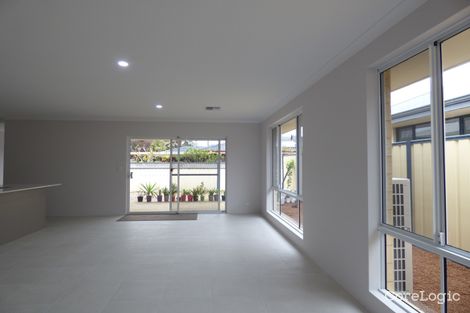 Property photo of 16B Scribbly Gum Square Willetton WA 6155