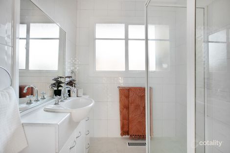 Property photo of 2 Emerald Street Preston VIC 3072