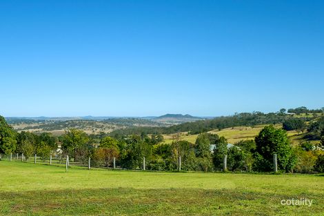 Property photo of 18 Quinlan Road Highfields QLD 4352