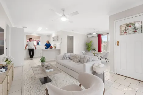 Property photo of 5 Day Avenue Hobartville NSW 2753