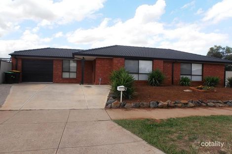 Property photo of 2 Tawrrific Street Kurunjang VIC 3337