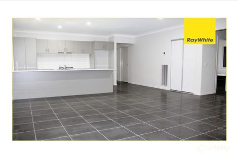 Property photo of 5 Grapevine Place Point Cook VIC 3030