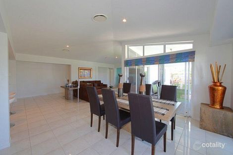 Property photo of 8 Masthead Drive Bargara QLD 4670