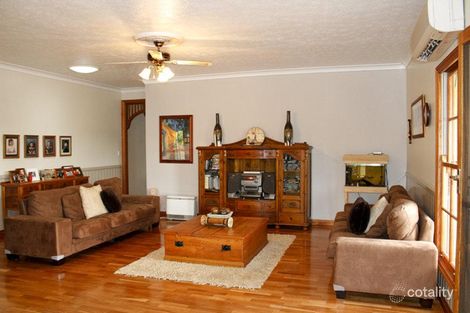 Property photo of 10 Donaghy Court Highfields QLD 4352