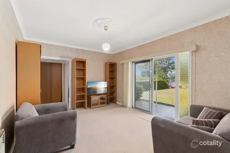 Property photo of 74 Blackman Parade Unanderra NSW 2526