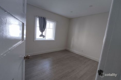 23 Ninth Ave, Campsie, NSW 2194