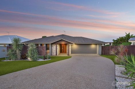 Property photo of 4 Pristine Close Ashfield QLD 4670