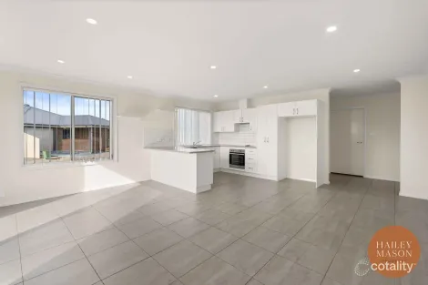 Property photo of 5/75 Sophia Road Worrigee NSW 2540