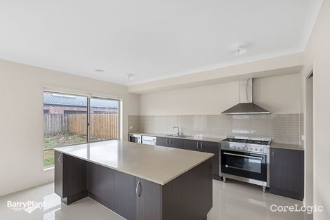 Property photo of 41 Sunnybank Drive Point Cook VIC 3030