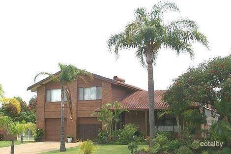 3 Treeview Dr, Burleigh Waters, QLD 4220