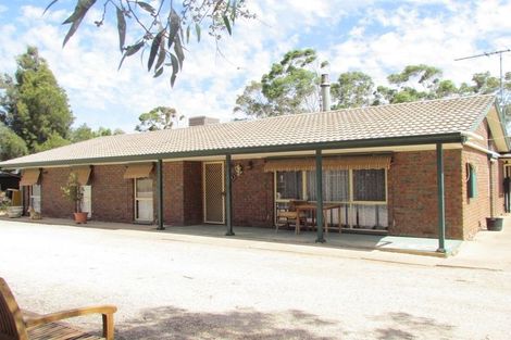 28 Oates Rd, Kangaroo Flat, SA 5118