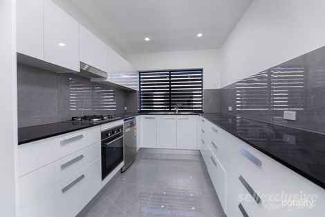 Property photo of 123/3-5 Spinnaker Drive Sandstone Point QLD 4511