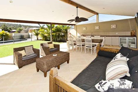 Property photo of 3 Bruns Drive Darling Downs WA 6122