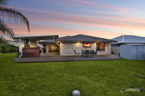 Property photo of 4 Pristine Close Ashfield QLD 4670
