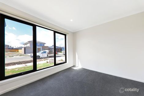 Property photo of 13 Princes Circuit Wallan VIC 3756