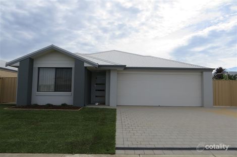 Property photo of 4 Castellar Pass Yalyalup WA 6280